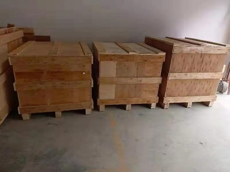 宠物自动饮水器出口泰国专线