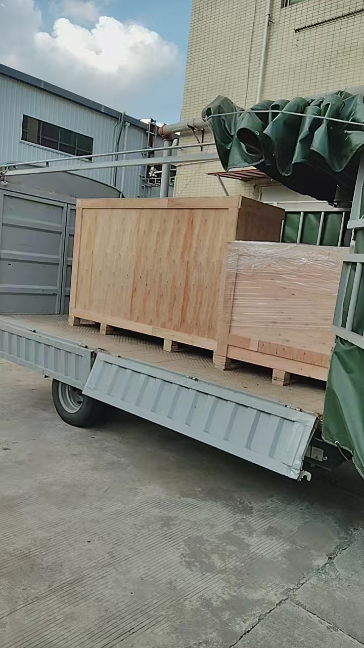 储能锂电池 9 类危品整柜出口泰国曼谷含税全境派送